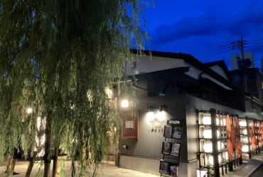 メニューが豊富！ちょい飲みにぴったりな角打ち